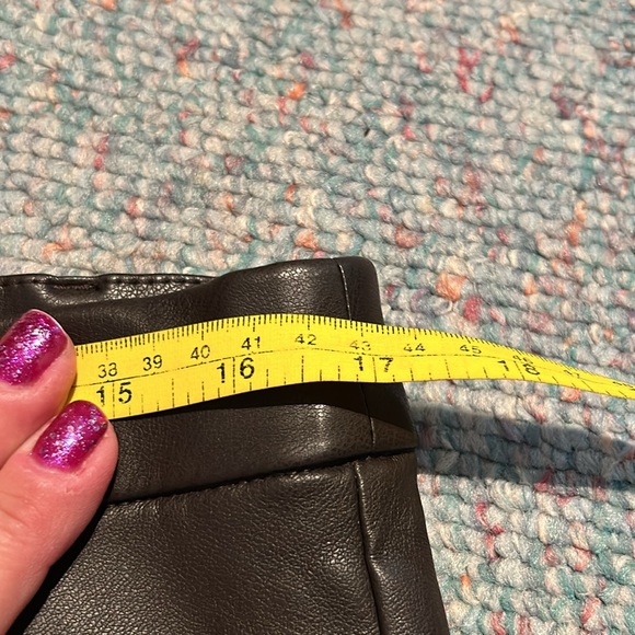 NWT ladies size 14 Gap Brown Mid Rise Vegan Leather Skinny Pants - Picture 8 of 13